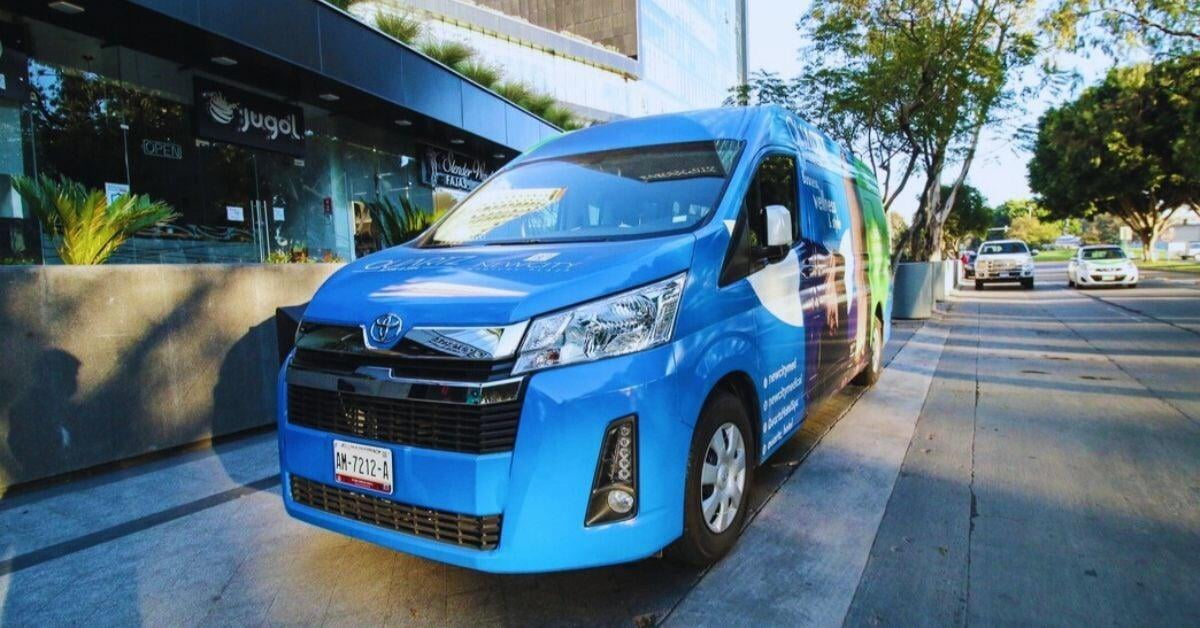 Transportation vehicles from the San Ysidro border to Dental Smile Spa.